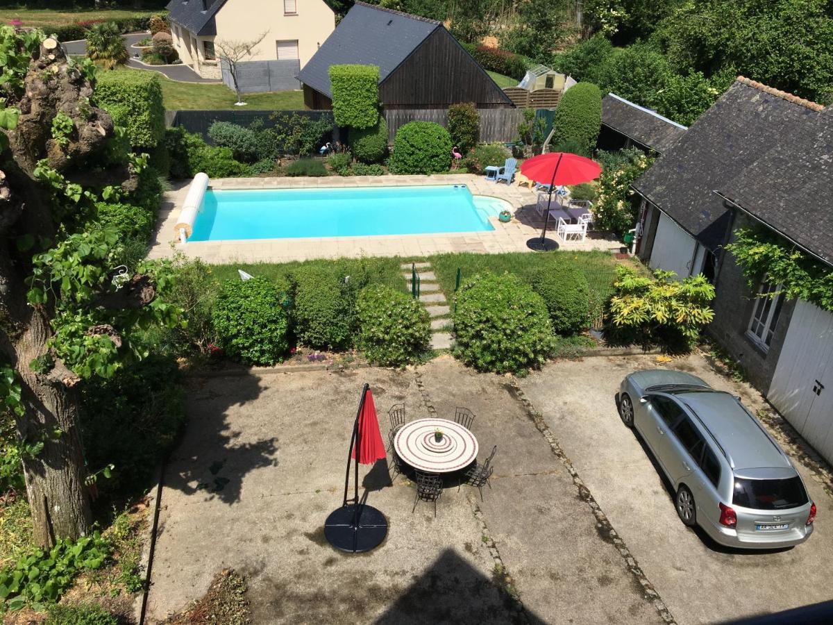 Le Clos Saint-Brice Les Portes du Coglais Exterior photo